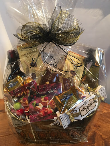 Gift Shop «The Warehouse Gift Shops», reviews and photos, 60 Chestnut St, Lockport, NY 14094, USA