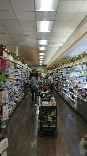Grocery Store «Whole Foods Market», reviews and photos, 239 N Crescent Dr, Beverly Hills, CA 90210, USA