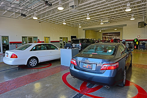 Toyota Dealer «Tony Divino Toyota», reviews and photos, 777 W Riverdale Rd, Riverdale, UT 84405, USA
