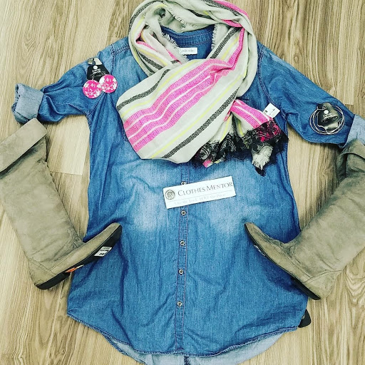 Used Clothing Store «Clothes Mentor», reviews and photos, 306 Oyster Point Rd, Newport News, VA 23602, USA