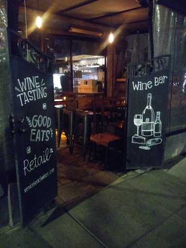 Wine Bar «Venice Beach Wines», reviews and photos, 529 Rose Ave, Venice, CA 90291, USA