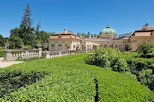 Chateau park image