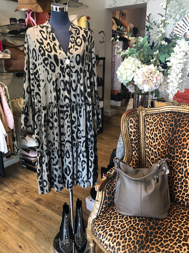 H&D Handbags and Gladrags
