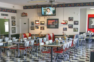 Hollywood Family Café & Catering image