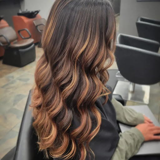 Beauty Salon «Salon Avalon», reviews and photos, 1659 17th Ave E, Shakopee, MN 55379, USA