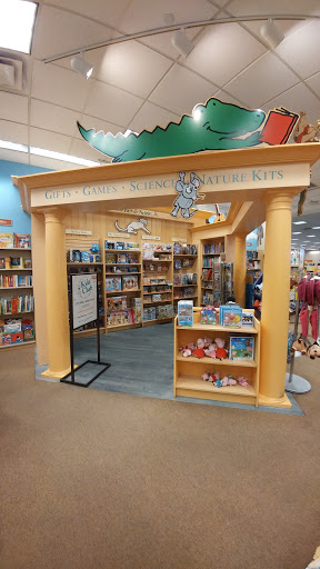 Book Store «Barnes & Noble Booksellers West Side», reviews and photos, 3701 Ellison Dr NW, Albuquerque, NM 87114, USA