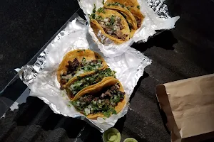 Tacos "El Güero" image