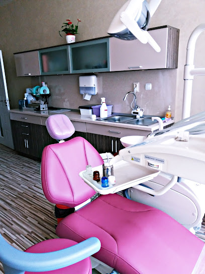 Дентален кабинет Д-р Мария Алужейл/ Aluzheyl dental practice