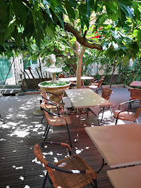 Atmosphère du Restaurant français Restaurant au Platane à Apt - n°11