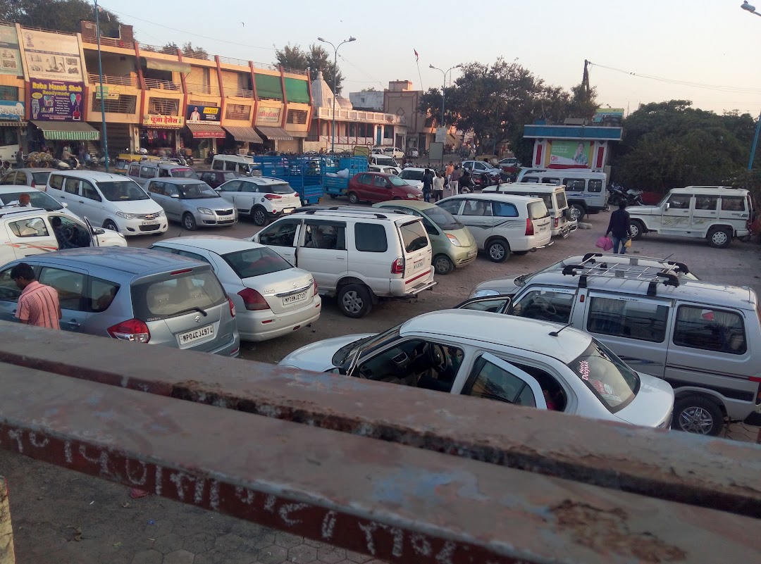 Sanjay Setu Parking Lot