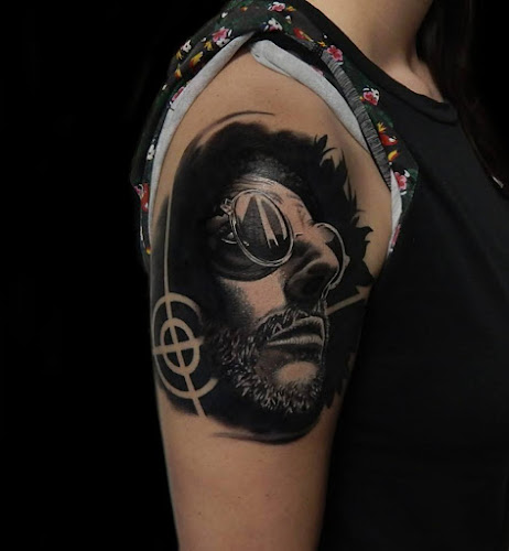 Metal Monkeys Tattoo - Студио за татуировки
