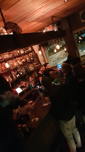 Noah Bar/Restaurant