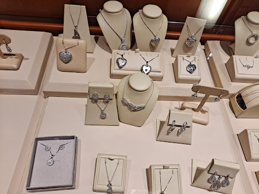 Jewelry Store «Zales - The Diamond Store», reviews and photos, 2300 Lincoln Hwy, Langhorne, PA 19047, USA