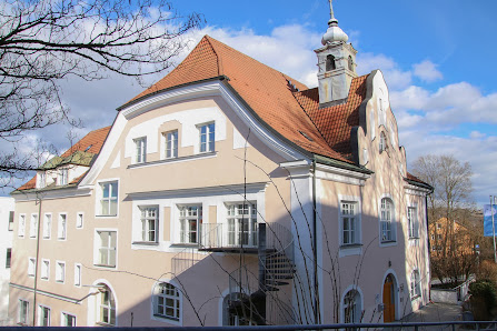 Berufsakademie Passau | Pflegeschulen Fremdsprachenschule IT-Schule Neuburger Str. 60, 94032 Passau, Deutschland