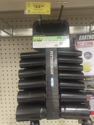 Hardware Store «Harbor Freight Tools», reviews and photos, 509 Lone Oak Rd, Paducah, KY 42003, USA