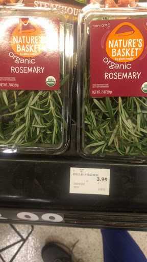 Supermarket «Giant Eagle Supermarket», reviews and photos, 6259 Mayfield Rd, Mayfield Heights, OH 44124, USA