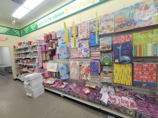 Dollar Store «Dollar Tree», reviews and photos, 640 Chestnut Commons Dr, Elyria, OH 44035, USA