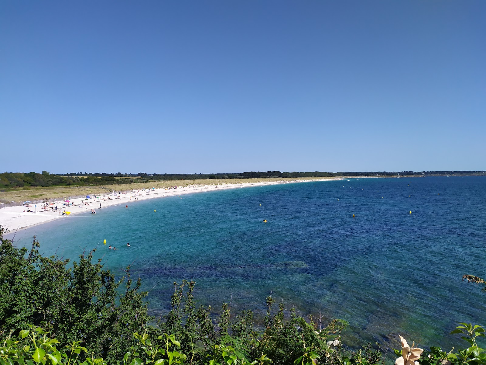 Foto van Plage de Kerjouanno met gemiddeld niveau van netheid