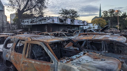 Used Car Dealer «Car Source», reviews and photos, 5821 Sheridan Rd, Kenosha, WI 53140, USA