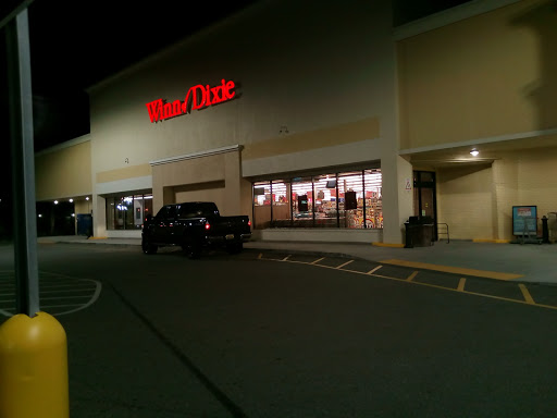 Grocery Store «Winn-Dixie», reviews and photos, 2200 S Atlantic Ave, Daytona Beach Shores, FL 32118, USA