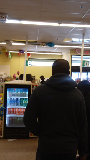 Dollar Store «Dollar Tree», reviews and photos, 17075 Chagrin Blvd, Shaker Heights, OH 44120, USA