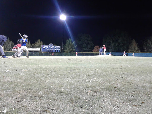 Park «Eugene Simpson Stadium Park», reviews and photos, 426 E Monroe Ave, Alexandria, VA 22301, USA