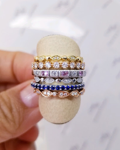 Jeweler «White & Ivory Fine Jewelry», reviews and photos, 1610 Village Market Blvd SE #110, Leesburg, VA 20175, USA
