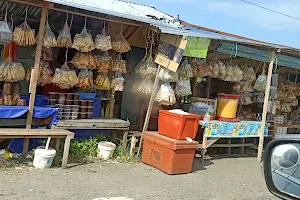 Pasar Ikan Kampung Tambirat, Asajaya, Sarawak. image