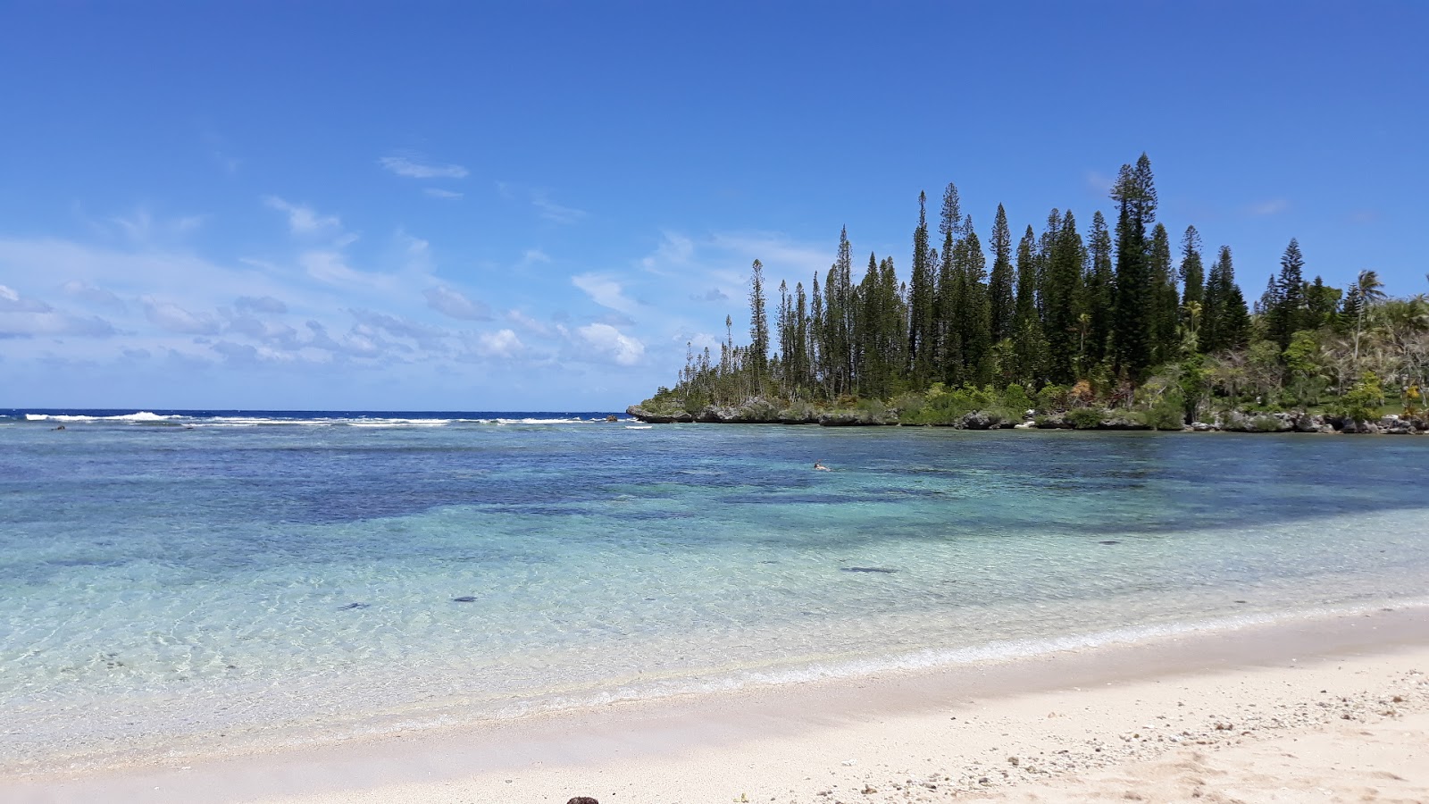 Baie Des Tortues 🏖️ Nece, Mare island, New Caledonia detailed