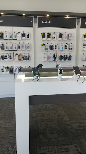 Cell Phone Store «Verizon Authorized Retailer - A Wireless», reviews and photos, 285 E 5th St c, Long Beach, CA 90802, USA