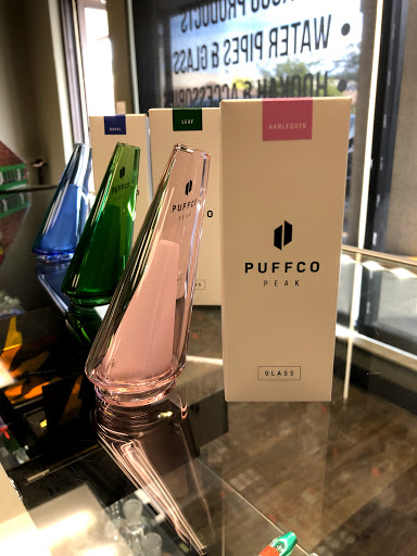 Tobacco Shop «Pipe Dreams Smoke Shop», reviews and photos, 13971 N Cleveland Ave #13, North Fort Myers, FL 33903, USA