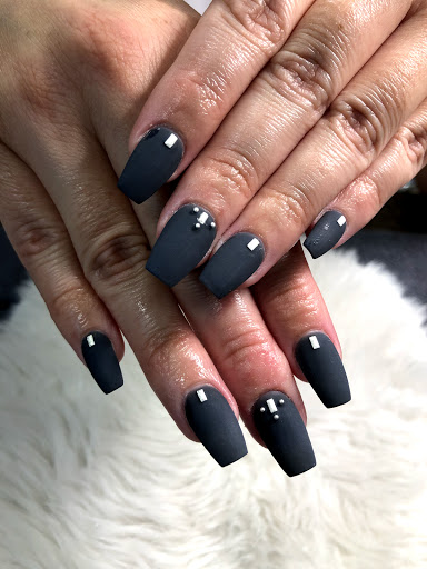 Nail Salon «Bella Vita Boutique Salon», reviews and photos, 3370 Lawrenceville-Suwanee Rd #122, Suwanee, GA 30024, USA