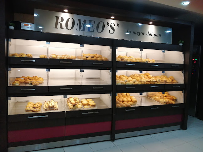 Panadería y Pastelería Romeo's