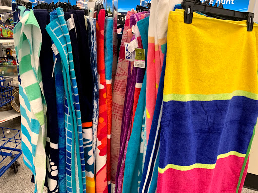 Clothing Store «Ross Dress for Less», reviews and photos, 15301 Manchester Rd, Ballwin, MO 63011, USA