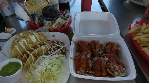 Mexican Restaurant «Mariscos Manzanillo», reviews and photos, 2124 Nadeau St, Los Angeles, CA 90001, USA