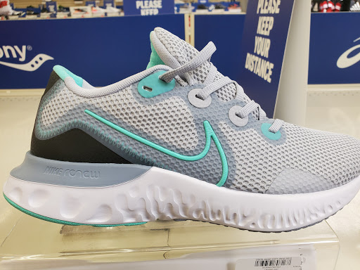 Sporting Goods Store «Academy Sports + Outdoors», reviews and photos, 3677 W Emporium Cir, Mesquite, TX 75150, USA