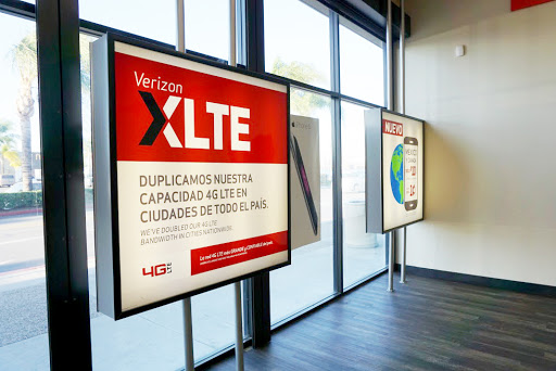 Cell Phone Store «Verizon Authorized Retailer - A Wireless», reviews and photos, 22618 WA-99 #104, Edmonds, WA 98026, USA