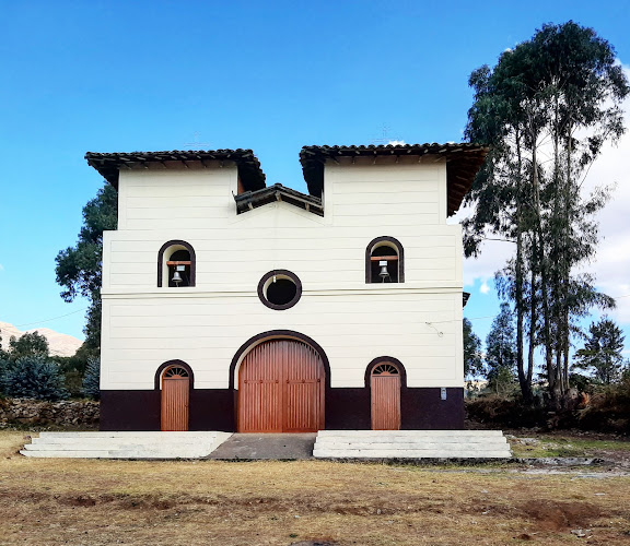 Opiniones de Capilla Parubamba en Cajabamba - Iglesia