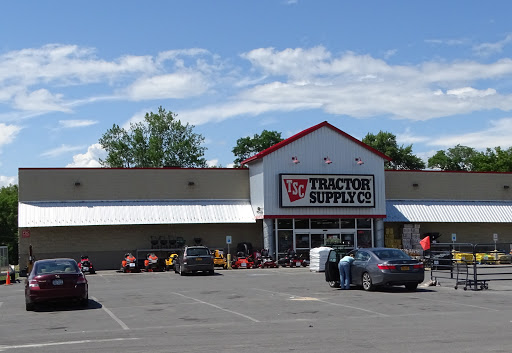 Home Improvement Store «Tractor Supply Co.», reviews and photos, 716 Mohawk St, Herkimer, NY 13350, USA