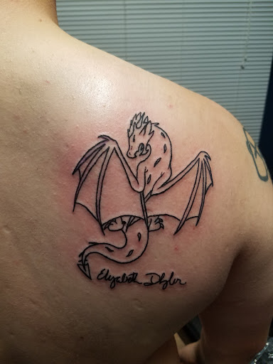 Tattoo Shop «A Thin Line Tattoo», reviews and photos, 9 E Wilson St, Batavia, IL 60510, USA