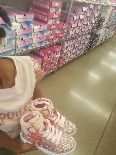 Shoe Store «SKECHERS Factory Outlet», reviews and photos, 719 Thompson Ln, Nashville, TN 37204, USA