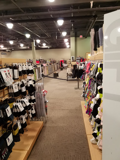 Shopping Mall «Woburn Mall», reviews and photos, 296 Mishawum Rd, Woburn, MA 01801, USA