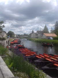 Coulon du Restaurant français Restaurant La Passerelle | Spécialités d'anguilles et galettes à Coulon - n°5