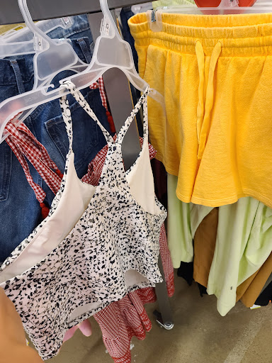 Clothing Store «Old Navy», reviews and photos, 1961 Chain Bridge Rd, McLean, VA 22102, USA