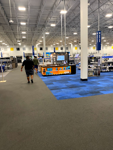 Electronics Store «Best Buy», reviews and photos, 26 Cypress St, Williston, VT 05495, USA
