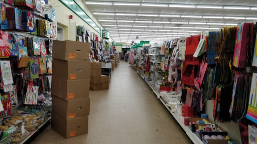 Dollar Store «Dollar Tree», reviews and photos, 1379 Ulster Ave, Kingston, NY 12401, USA
