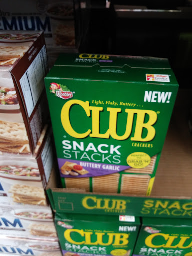 Grocery Store «Grocery Outlet Bargain Market», reviews and photos, 1391 E Yosemite Ave, Manteca, CA 95336, USA