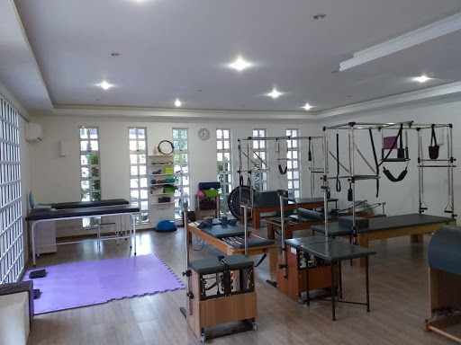 Logo da empresa - Fly Pilates