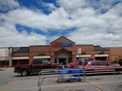 Pet Supply Store «PetSmart», reviews and photos, 3500 S Glenstone Ave, Springfield, MO 65804, USA