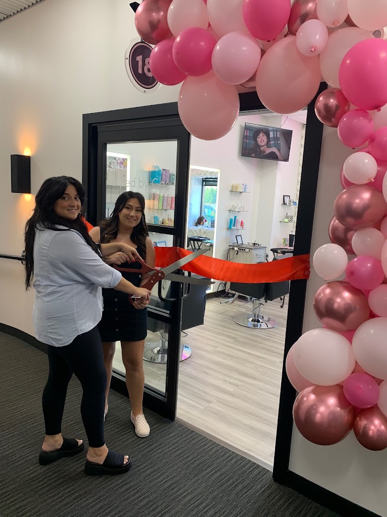 Sola Salon Studios 11803